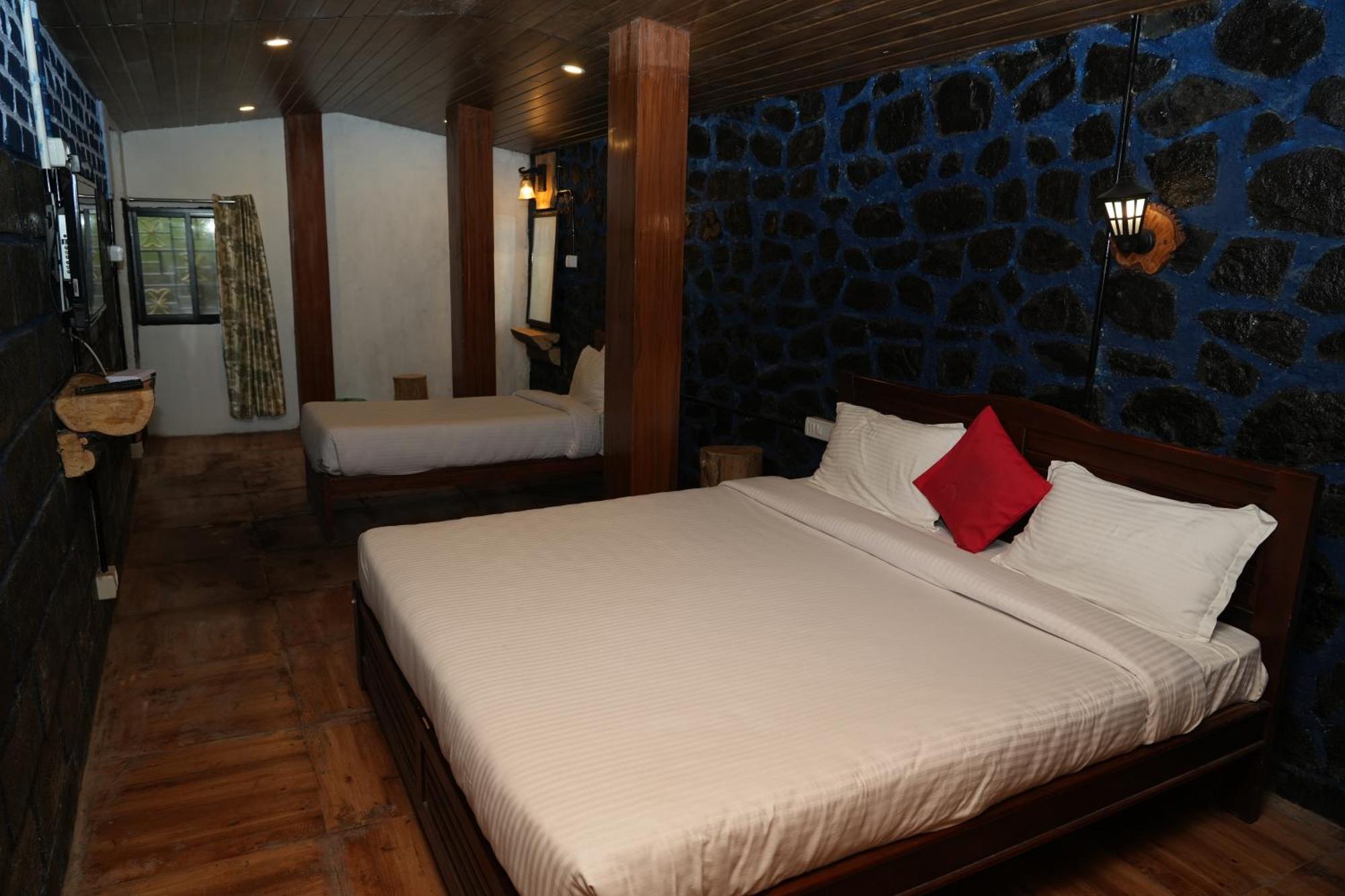 Vetrivel International By Brown Tree Resorts Kodaikanal Exterior photo
